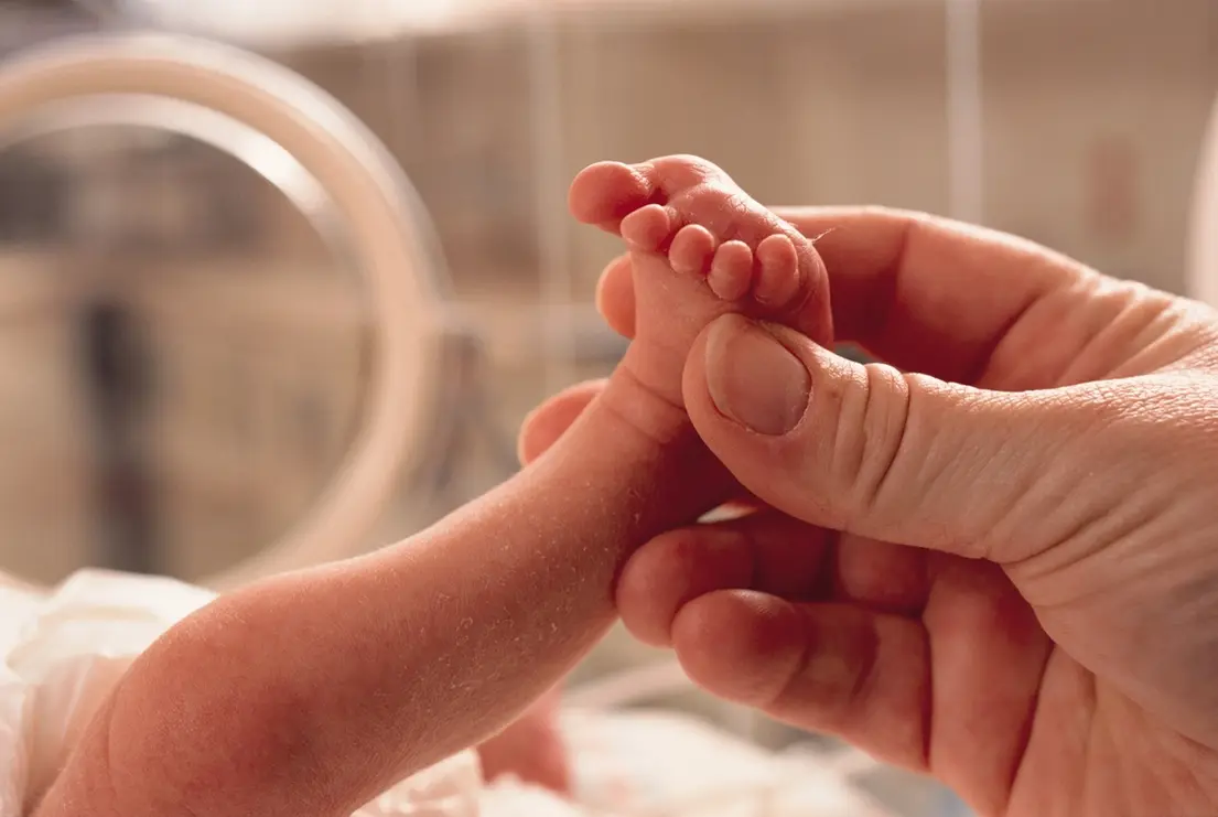 O Dia das Mães na UTI Neonatal ganha um novo significado com ensaio fotográfico emocionante e humanizado. Confira a história de força e amor em Itajaí.