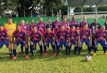 Lutécia/SP celebra sucesso no Campeonato Civap! A equipe Master goleou Sandovalina por 5 a 0 na estreia, enquanto a base Sub-13 demonstrou talento. Saiba mais!