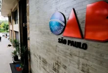 A OAB-SP alertou que a classificação do PCC e CV como terroristas globais pelos EUA ameaça a soberania do Brasil e pode gerar sanções econômicas graves.