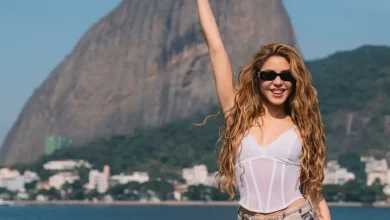Não conseguiu viajar para o Rio? Saiba como acompanhar o show histórico da Shakira em Copacabana diretamente da sua casa com nossa cobertura exclusiva.