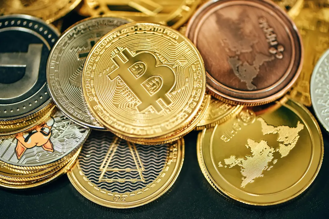 Descubra as 5 criptomoedas com maior potencial de valorização para o seu portfólio. Analisamos ativos com foco em infraestrutura e adoção real.