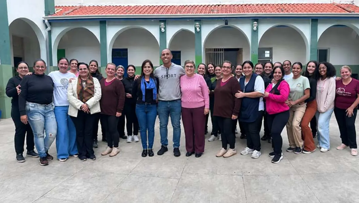 Casa da Menina de Assis Brilha em Festival Estadual 2026 6 A Casa da Menina São Francisco de Assis levará seu trabalho transformador para o 2º Festival de Rosas em São Paulo em 2026, consolidando seu reconhecimento estadual. Uma vitória para Assis!