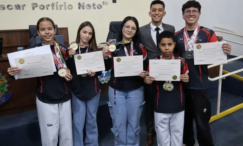 Atletas da APTKD de Paraguaçu Paulista conquistam três medalhas de ouro no Paulista e garantem vaga no Brasileiro de Taekwondo. Veja os detalhes!