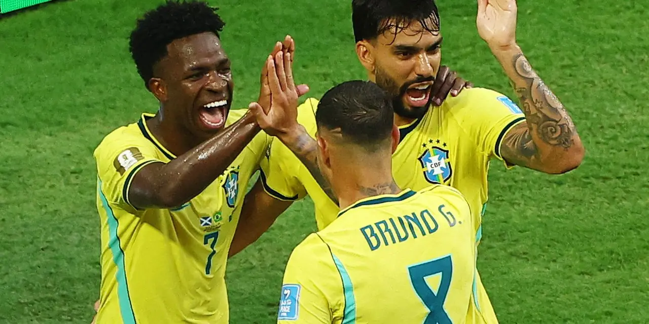 Com o brilho de Vini Jr na Copa, o Real Madrid alcança o top 10 de clubes com mais gols brasileiros em Mundiais. Descubra o ranking completo e os destaques.