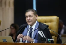 O ministro Nunes Marques foi definido como relator da queixa-crime de Michelle Bolsonaro contra André Janones no STF por calúnia e difamação. Saiba mais.