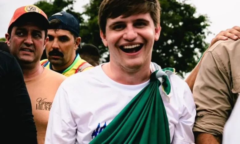 A direita brasileira aposta em jovens influenciadores e vereadores conectados às redes sociais para renovar a Câmara dos Deputados nas eleições de 2026.