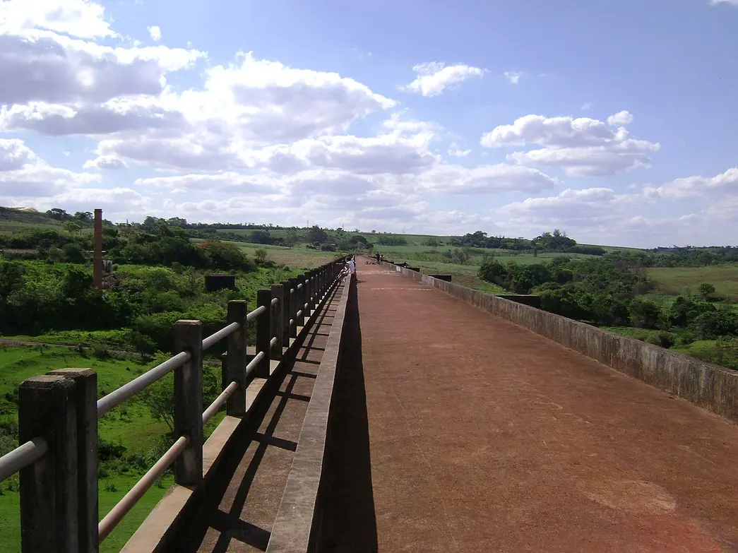 Tragédia na Ponte do Esqueleto: Limeira processará a União 6 Após morte trágica em salto de rope jumping na Ponte do Esqueleto, Prefeitura de Limeira aciona a União por omissão na segurança da estrutura desativada.