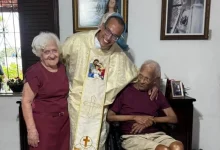 Conheça a emocionante história de Orlando (98) e Francisca (85), que celebraram 70 anos de casamento, as raras Bodas de Vinho. Uma inspiração de amor e família.
