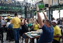 Confira os melhores locais para torcer pela Seleção Brasileira com promoções, telões e alta gastronomia. Garanta seu lugar para o próximo jogo!