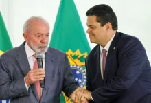 Entenda a estratégia do Planalto para recompor pontes com Davi Alcolumbre no Senado e viabilizar a votação do fim da escala 6x1 e PEC da Segurança.