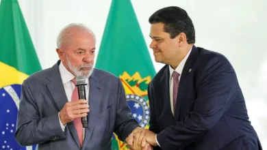 Entenda a estratégia do Planalto para recompor pontes com Davi Alcolumbre no Senado e viabilizar a votação do fim da escala 6x1 e PEC da Segurança.
