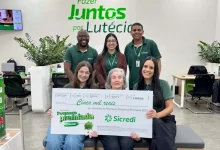 Descubra como Marlene Pavão Simões, de Lutécia, foi premiada com R$ 5 mil na Campanha Poupança Premiada Sicredi 2026. Entenda como participar e incentive sua educação financeira.