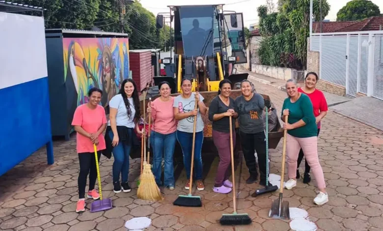Lutécia intensifica zeladoria na Praça Arlindo Eiras pós-feriado e anuncia obras estruturais, incluindo revitalização do parquinho infantil e novos canteiros.