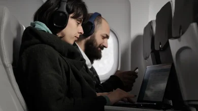 Garanta conforto e uma viagem tranquila! A Folha de Paraguaçu revela os segredos para escolher a melhor poltrona no avião, muitas vezes sem custo extra. Dicas essenciais para viajantes!