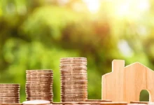 Descubra como funciona o financiamento imobiliário após os 50 anos. Entenda as regras de idade, custos de seguro e garanta a sua casa própria!
