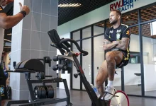 Folha de Paraguaçu traz as últimas sobre a recuperação de Neymar para a Copa do Mundo. Saiba detalhes da lesão, evolução e expectativa para a estreia do Brasil.