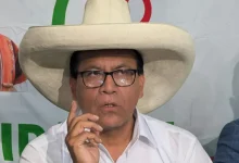 Acompanhe o julgamento de Roberto Sánchez e seu impacto direto nas eleições no Peru. O candidato corre risco de prisão antes de enfrentar Keiko Fujimori.
