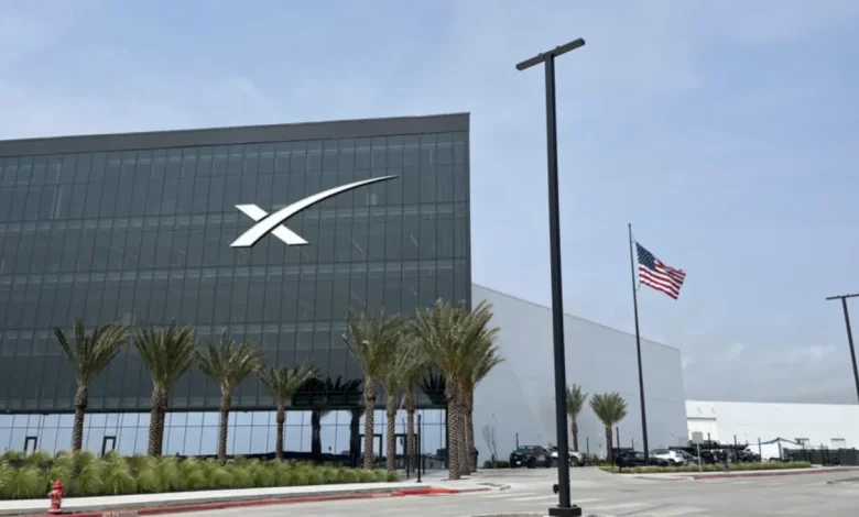 O histórico IPO da SpaceX não apenas consagrou Elon Musk, mas transformou mais de 4.400 funcionários comuns, como soldadores e baristas, em novos milionários.