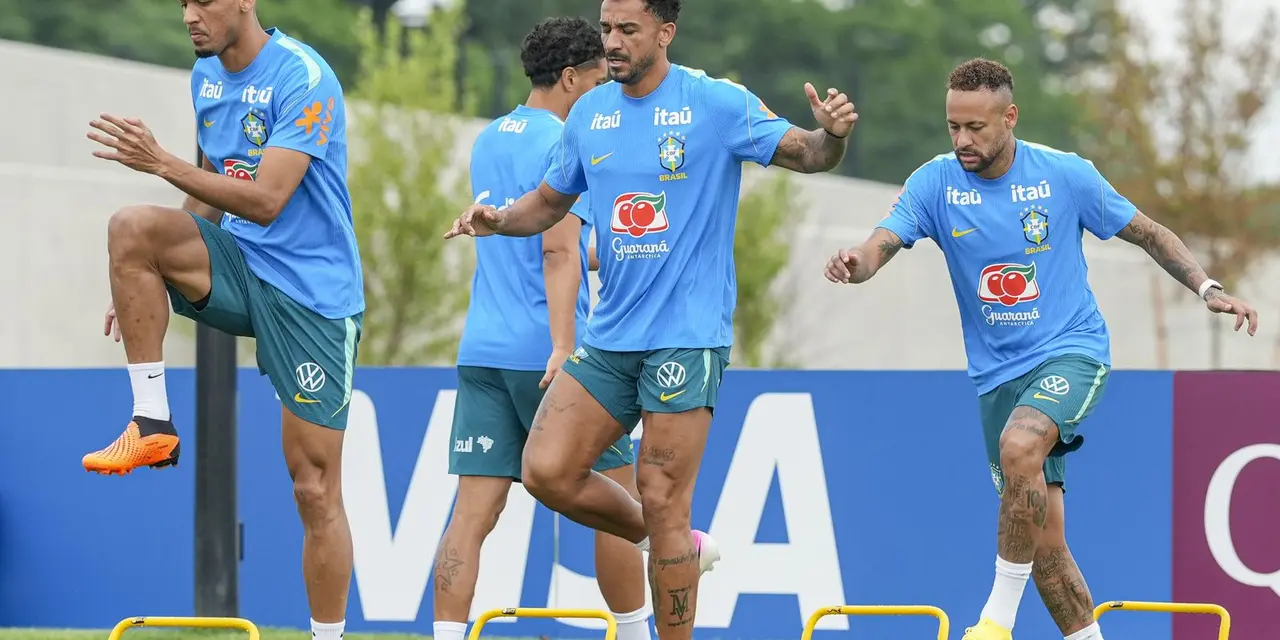 Acompanhe a Folha de Paraguaçu! A Seleção Brasileira embarcou para Houston, Texas, em busca da vitória no primeiro jogo eliminatório da Copa do Mundo. Não perca!