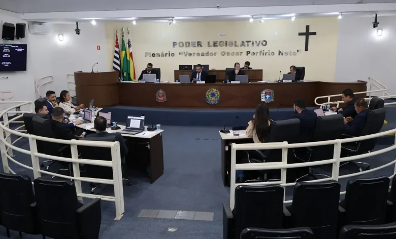 A Câmara Municipal de Paraguaçu Paulista aprovou 10 projetos importantes nesta semana. Confira as principais mudanças e impactos para a nossa cidade.