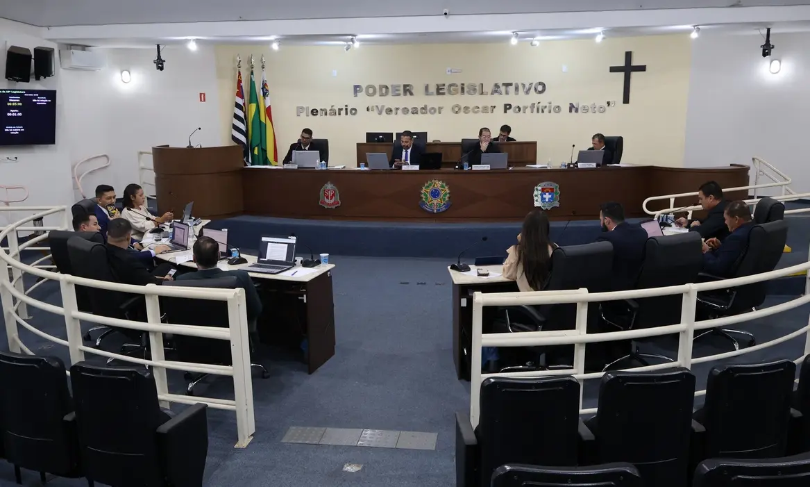 A Câmara Municipal de Paraguaçu Paulista aprovou 10 projetos importantes nesta semana. Confira as principais mudanças e impactos para a nossa cidade.