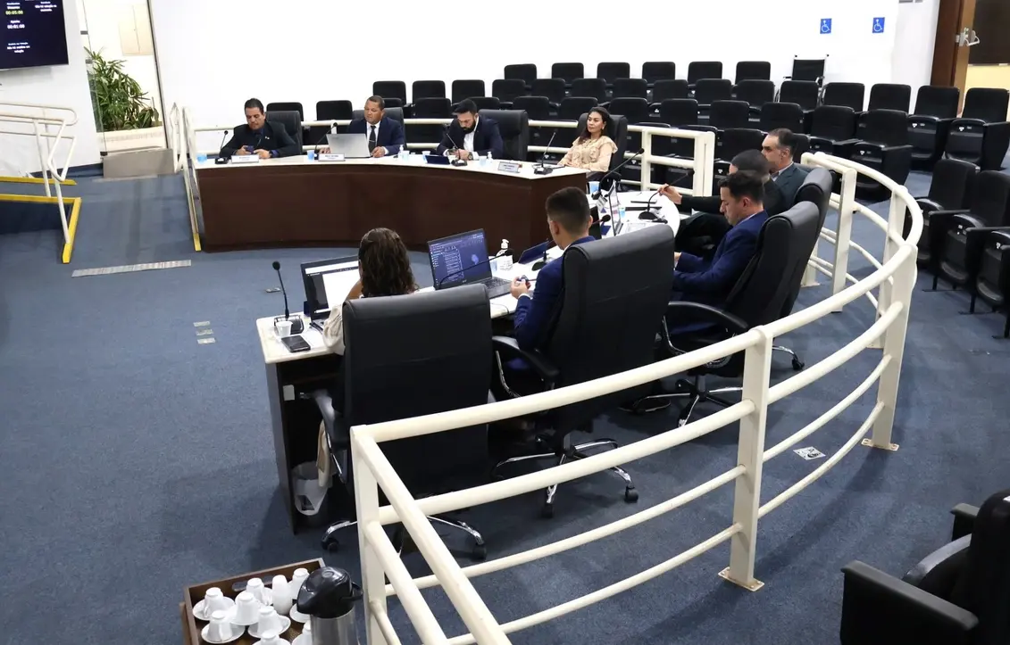 CEI da Câmara de Paraguaçu Paulista encerra investigação 6 A Comissão Especial de Inquérito (CEI) da Câmara Municipal de Paraguaçu Paulista concluiu seus trabalhos. Saiba os detalhes sobre o desfecho das investigações.