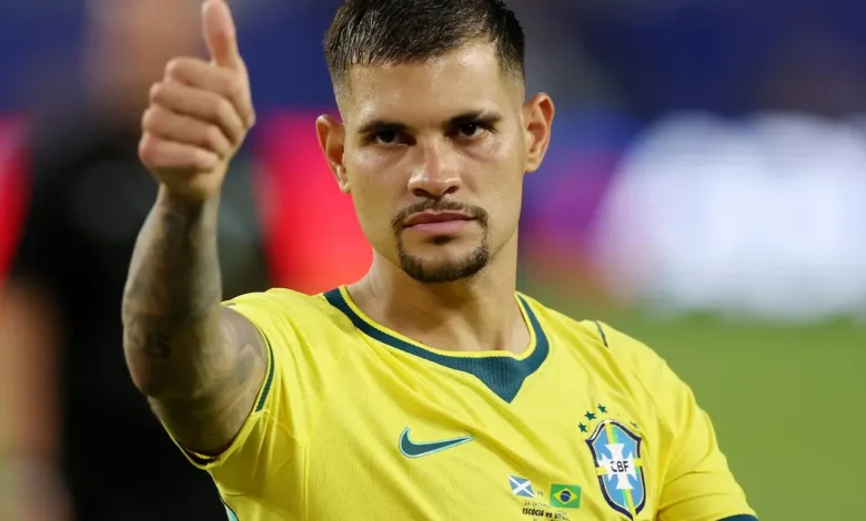 O volante Bruno Guimarães analisa o embate contra o craque Odegaard e destaca a importância da atenção redobrada nas jogadas de bola parada. Confira!