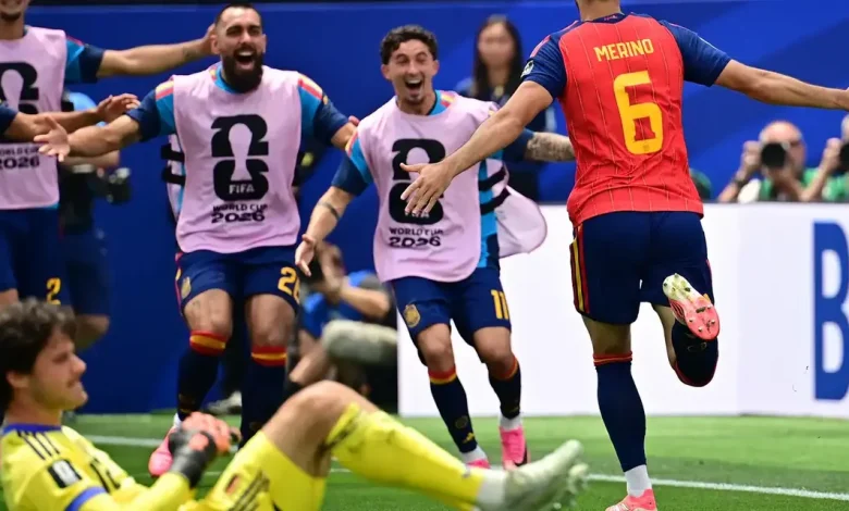 A Espanha garantiu sua vaga nas semifinais após vitória decisiva sobre a Bélgica, com gol de Merino que frustrou os planos da seleção belga.