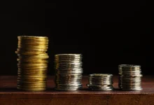 Investidores de fundos imobiliários recebem proventos hoje. Veja a lista completa de FIIs que pagam dividendos e os maiores yields do mercado.
