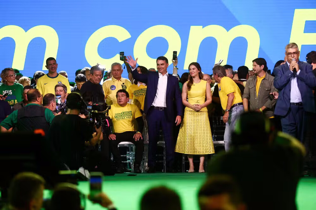 PL Lança Flávio Bolsonaro à Presidência com Apoio de Milei 9 3 brazil politics
