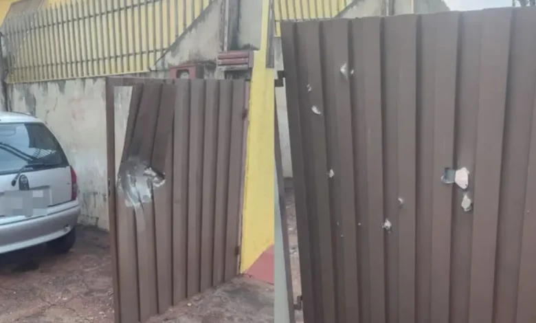 Após rigorosa investigação, a polícia captura o autor do atentado com bomba que deixou um morador gravemente ferido em Ibirarema. Confira os detalhes.