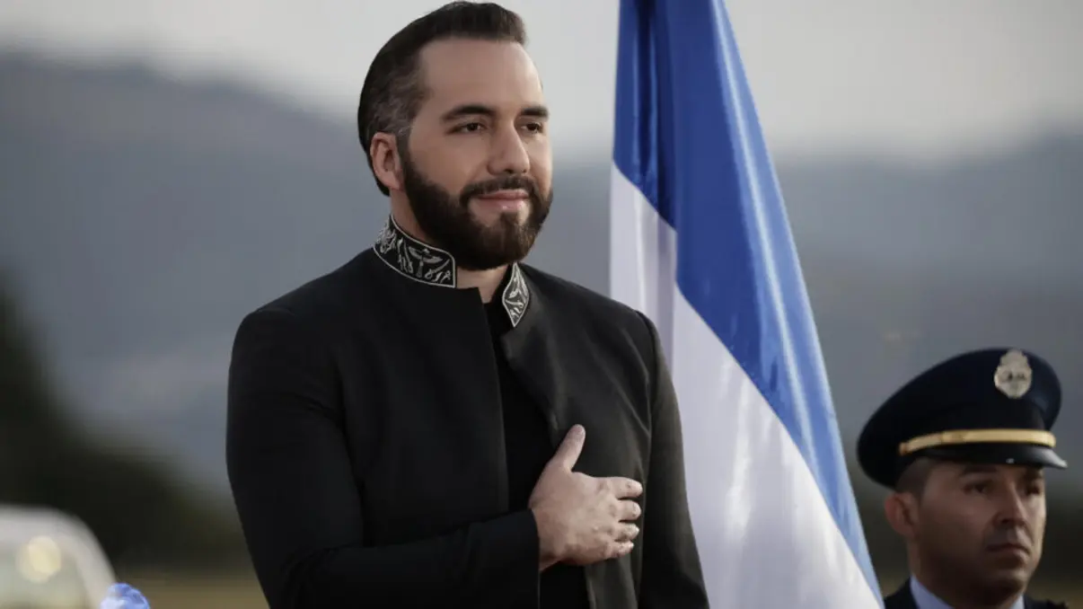 El Salvador apresenta resultados econômicos inesperados que surpreendem o mercado global e garantem uma revisão positiva por parte do FMI.