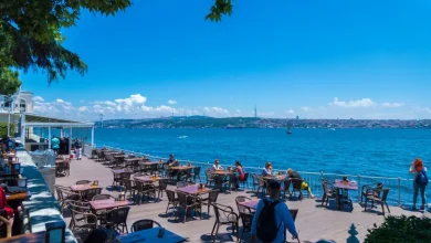 Turquia Proíbe Cruzeiro LGBTQ+ e Gera Crise no Turismo 1 Decisão da Turquia de vetar navio de cruzeiro LGBTQ+ sob alegação de 'valores familiares' provoca protestos internacionais e acende alerta no turismo.