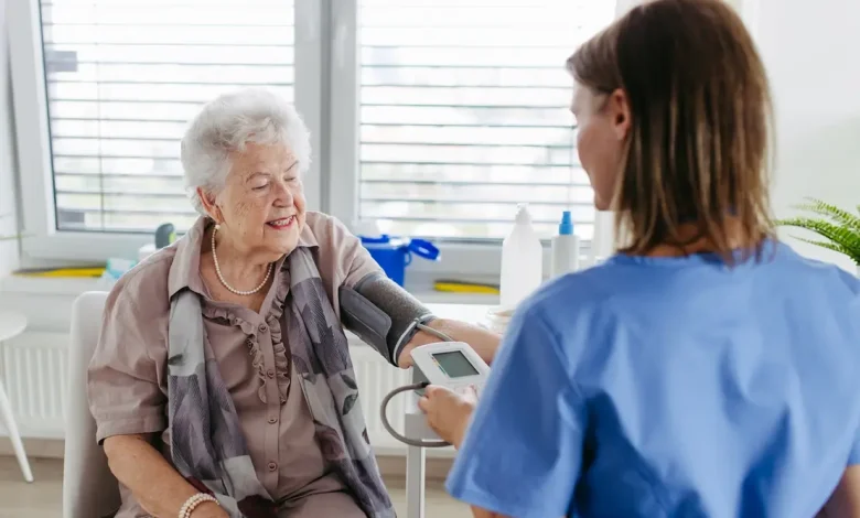 Entenda como identificar o colesterol hereditário, uma condição genética que exige atenção médica e diagnóstico precoce para evitar graves problemas cardíacos.