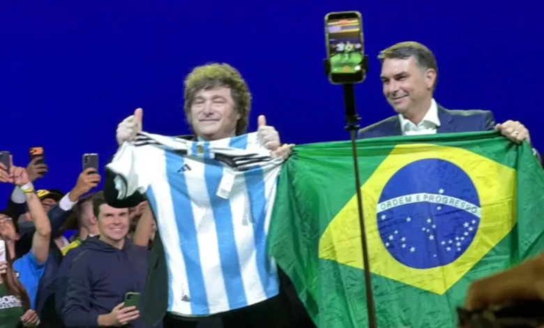 O Itamaraty oficializou a convocação do embaixador do Brasil na Argentina após escalada de ataques verbais do presidente Javier Milei contra Lula e Moraes.