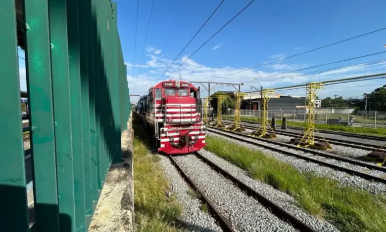 O turismo ferroviário ganha força e promete injetar bilhões na economia brasileira, gerando empregos e valorizando o patrimônio histórico nacional.