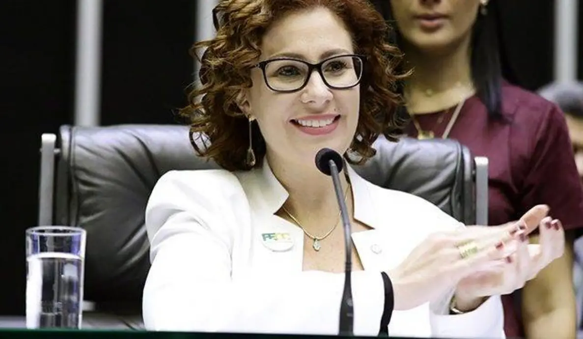 Nova rede de saneamento chega ao distrito de Roseta 6 A prefeitura de Paraguaçu Paulista inicia a ampliação da rede de saneamento no distrito de Roseta, garantindo mais saúde e qualidade de vida para os moradores.