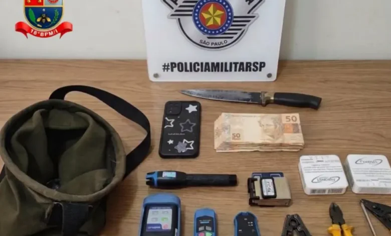 Equipes da Polícia Militar agiram rapidamente em Rancharia e prenderam um criminoso logo após o roubo contra uma adolescente. Bens foram recuperados.