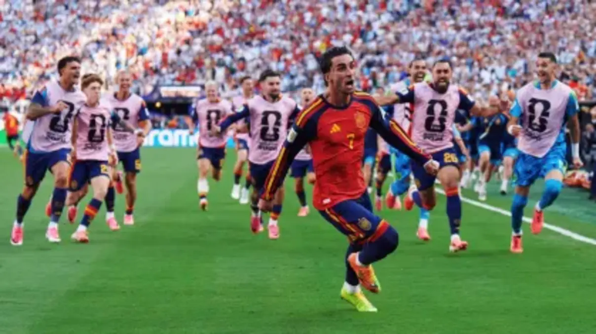 Espanha vence Argentina na prorrogação e conquista o bicampeonato 6 A Espanha superou a Argentina em uma partida histórica na prorrogação e garantiu o título de bicampeã mundial de futebol. Confira os detalhes desta vitória.