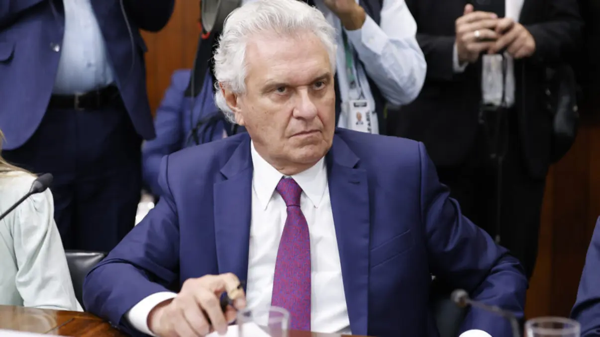 O governador Ronaldo Caiado analisa como a postura do republicano Marco Rubio sobre tarifas pode impactar politicamente o governo Lula e as relações comerciais.