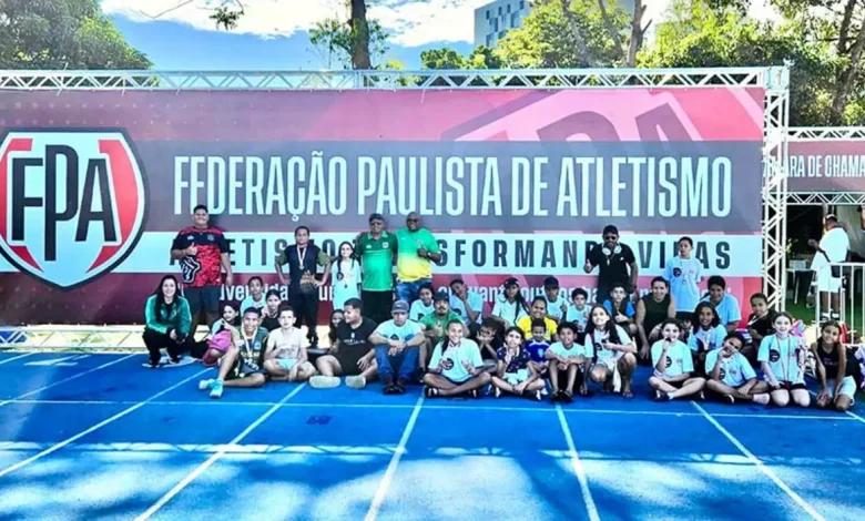 Atletas de Lutécia conquistam ouro e prata na 4ª Copa Futuro de Atletismo em Presidente Prudente, demonstrando talento e elevando o nome da cidade no cenário regional. Leia mais!