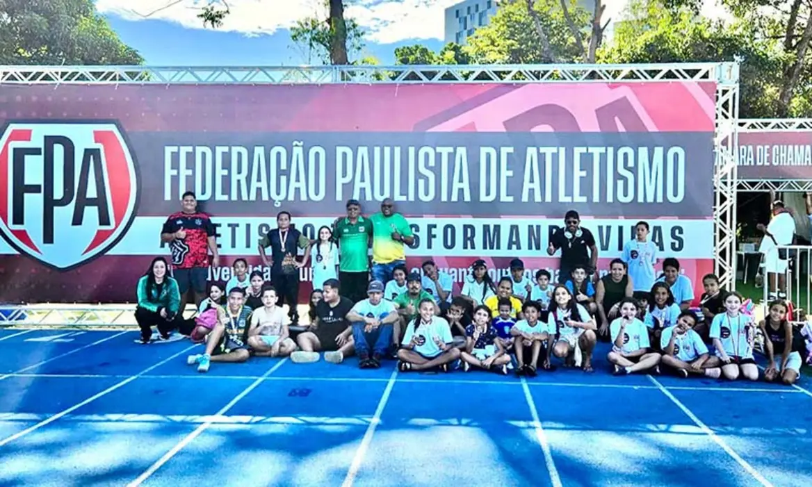 Atletas de Lutécia conquistam ouro e prata na 4ª Copa Futuro de Atletismo em Presidente Prudente, demonstrando talento e elevando o nome da cidade no cenário regional. Leia mais!