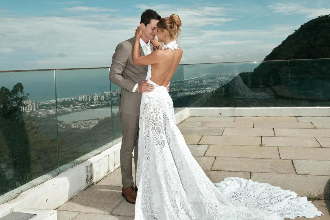 Os planos de casamento entre Neymar e Bruna Biancardi seguem gerando burburinho. Amigo próximo do craque esclarece decisão após rumores de traição.