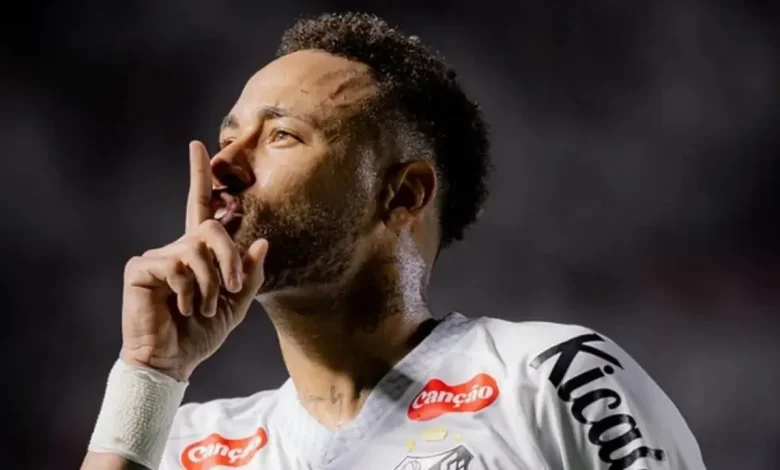 A relação entre Neymar e Santos vive momento conturbado. Investigamos os bastidores das dívidas, polêmicas no vestiário e os desafios dessa conexão histórica.