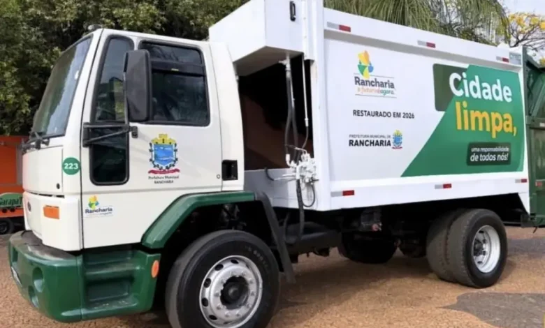 A prefeitura de Rancharia realizou a reforma de um caminhão de coleta de lixo com investimento de R$ 26 mil, demonstrando gestão eficiente e economia.