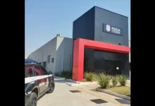 Uma mulher foi presa em Dracena após acumular uma dívida de mais de R$ 46 mil em pensão alimentícia. Confira os detalhes desta decisão judicial.