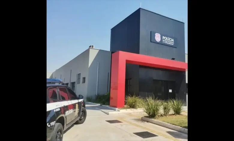 Uma mulher foi presa em Dracena após acumular uma dívida de mais de R$ 46 mil em pensão alimentícia. Confira os detalhes desta decisão judicial.