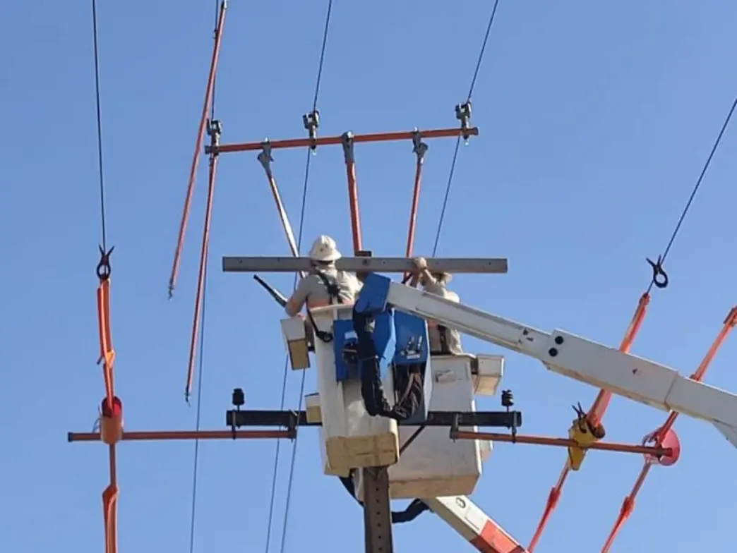 Moradores de diversos bairros de Paraguaçu Paulista enfrentam domingo sem energia elétrica. Confira os detalhes e a previsão de retorno do serviço.