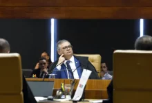 O ministro Flávio Dino interrompeu o julgamento de uma ação de desapropriação que tramita há quatro décadas e pode custar R$ 2,1 bilhões aos cofres públicos.