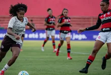 O Flamengo conquistou uma vitória importante sobre a Ferroviária no jogo de ida das quartas de final do Brasileirão Feminino. Confira os detalhes.